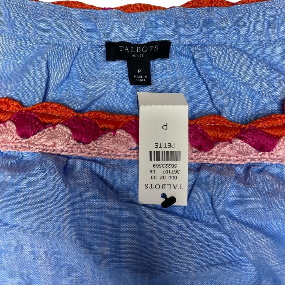 Talbots Size M Blue Chambray SSleeve Square Neck Embroidered Top Blouse Lin/Cot - Picture 3 of 3